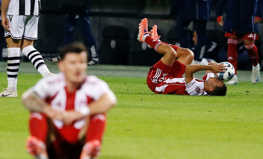 Δοκάρι και μέσα σηκώνεις κούπα, δοκάρι και έξω απολύεσαι