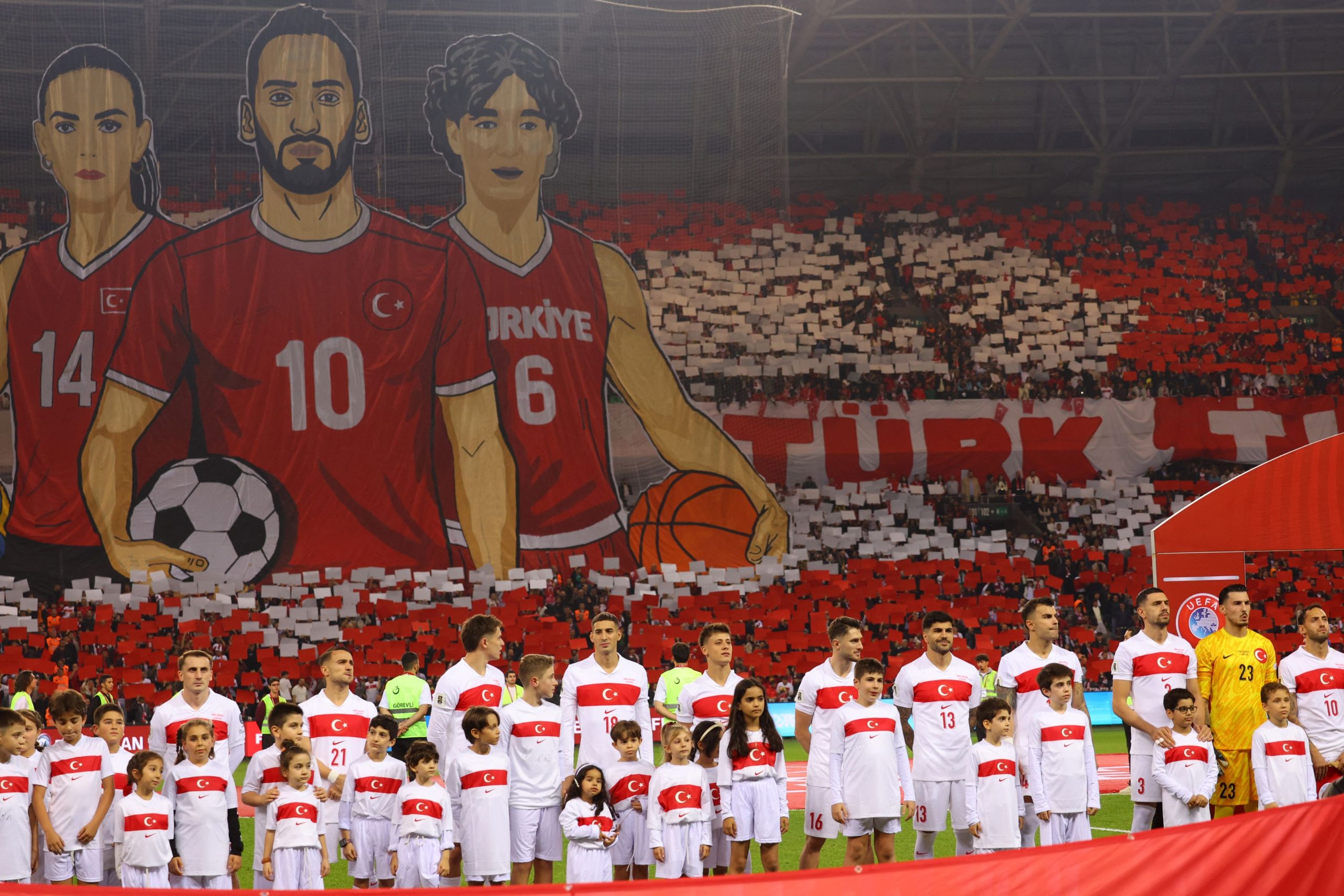 Οι Τούρκοι «σήκωσαν» κορεό με τον Τσέντι Όσμαν στον αγώνα με την Γεωργία