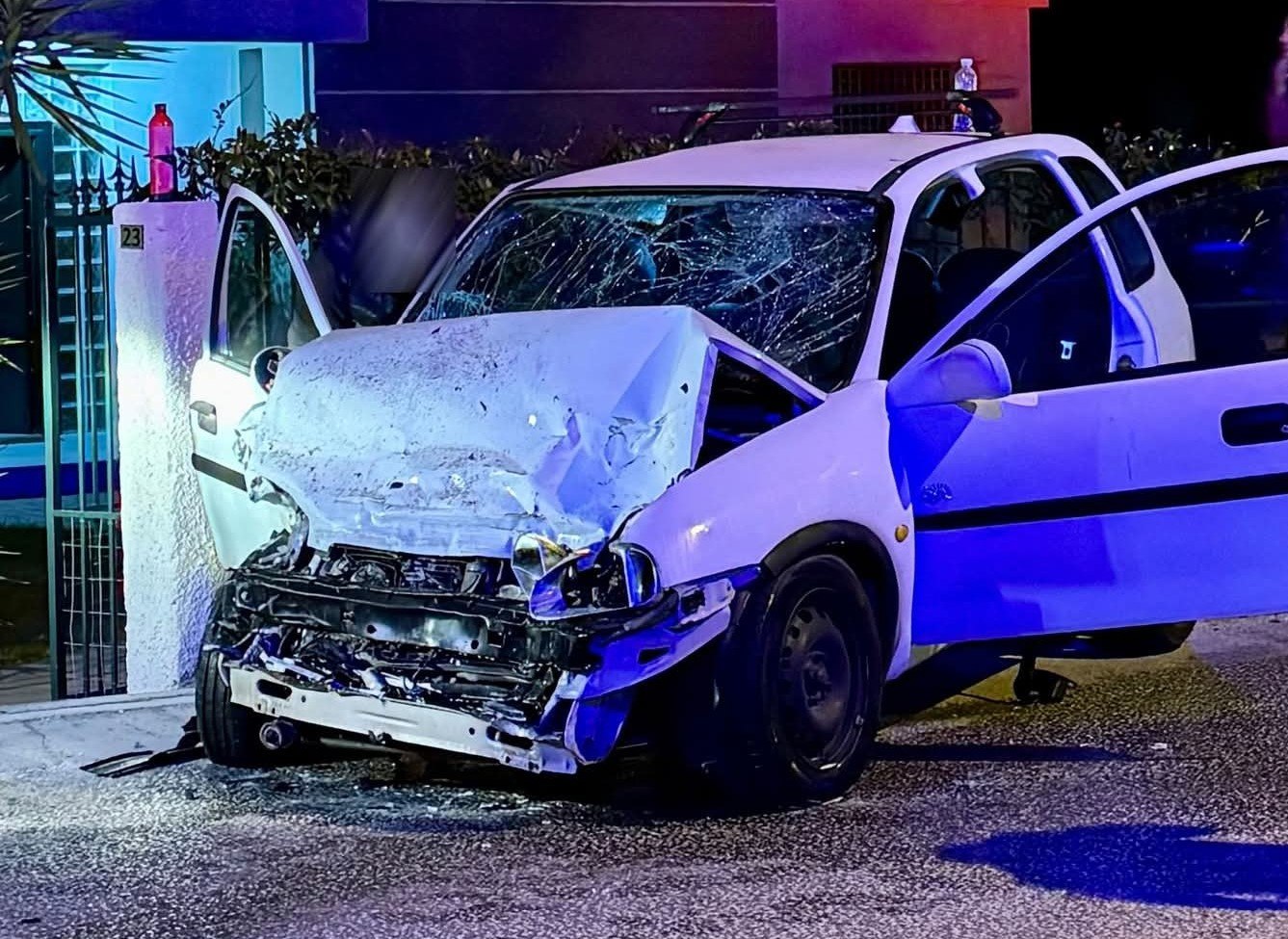 Σοβαρό τροχαίο με τέσσερις τραυματίες στην Καβάλα – Απεγκλωβίστηκαν μητέρα και παιδί