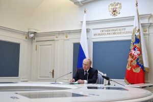Ο Πούτιν λέει ότι η σύγκρουση στην Ουκρανία φθάνει στο τέλος της