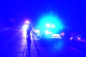 Αγρια δολοφονία στη Σαλαμίνα – Σκότωσαν 75χρονη μέσα στο σπίτι της για να την ληστέψουν – Οι κάμερες κατέγραψαν τους δράστες