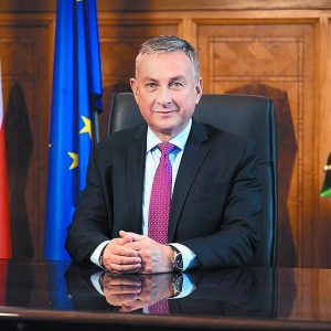 Γιόζεφ Σικέλα: Στρατηγική η συνεργασία της ΕΕ με την Αφρική