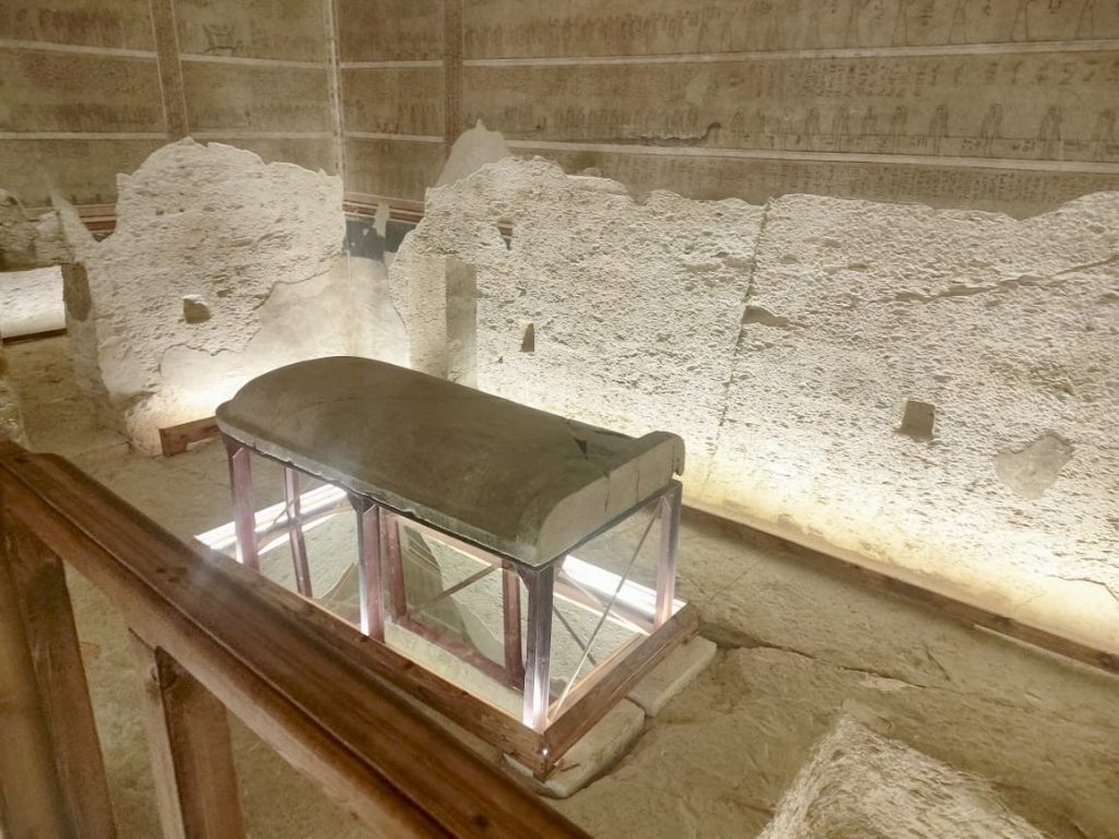 Η Αίγυπτος ανοίγει ξανά έναν θησαυρό της Ιστορίας – Το επιβλητικό ταφικό μνημείο του Αμενχοτέπ Γ΄ προσβάσιμο στο κοινό