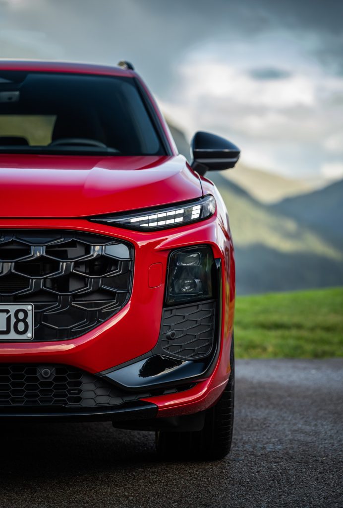 Το νέο Audi Q3 με φώτα που καταλαβαίνουν τον οδηγό