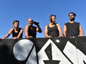 Νίκος Δερτιλής στα «ΝΕΑ»: «Το μυαλό μου με δολοφονεί 42 χρόνια τώρα»