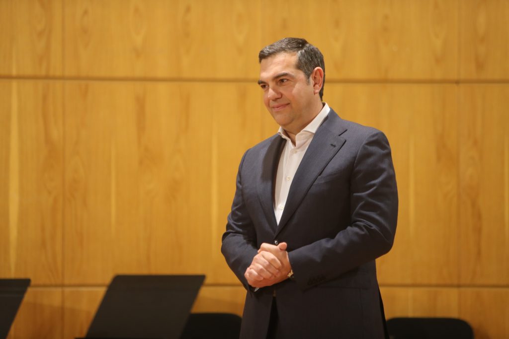 Ομορφες θάλασσες ή θολά νερά;