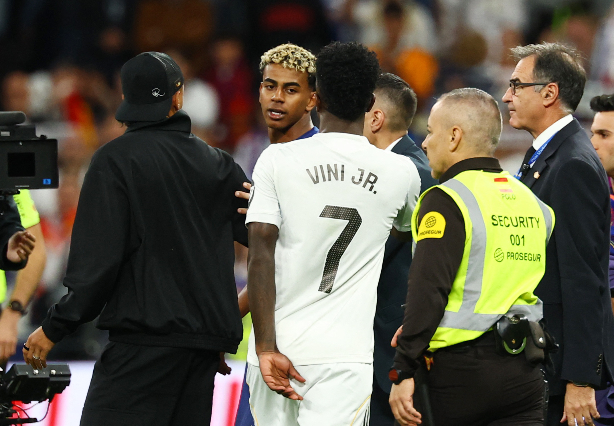 Βινίσιους για όσα συνέβησαν με Αλόνσο και Γιαμάλ: «Εγώ δεν ήθελα να προσβάλω κανέναν»