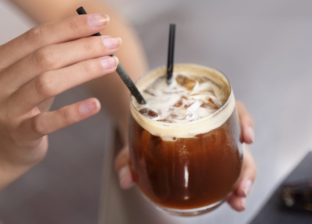 Freddo Espresso: Απλά βήματα για να φτιάξεις τον τέλειο καφέ στο σπίτι