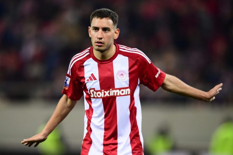 Πρόβλημα με Έσε στον Ολυμπιακό: Αμφίβολος για το παιχνίδι με τον Άρη