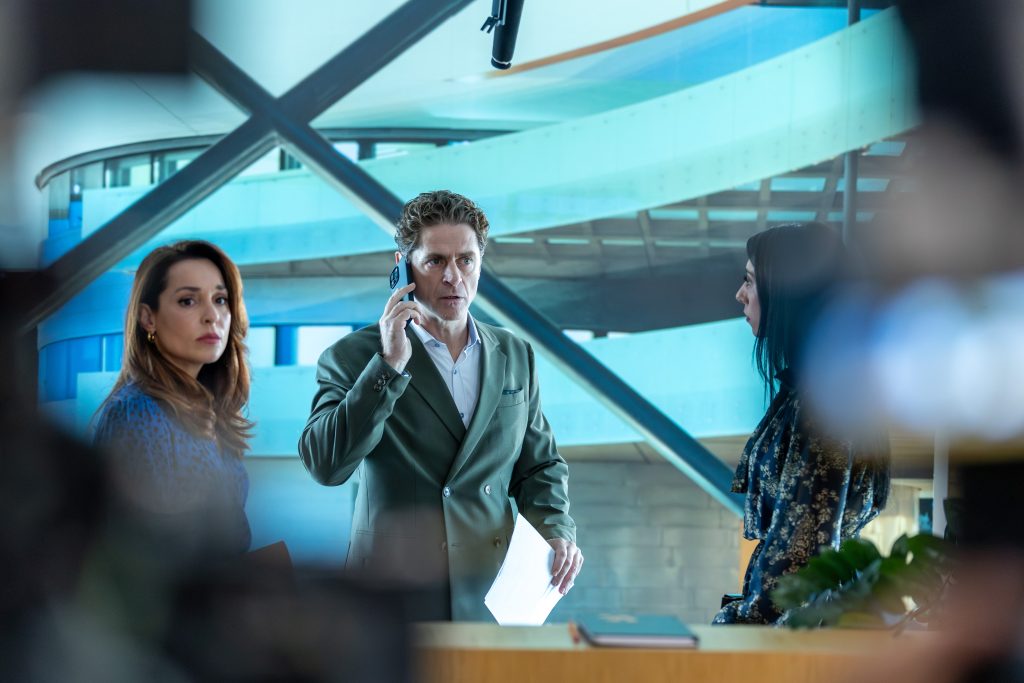 «Μια νύχτα μόνo»: Νέες backstage φωτογραφίες από τα γυρίσματα της δραματικής σειράς του MEGA