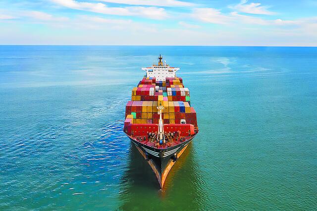 Νέα ανάκαμψη στις τιμές μεταφοράς κοντέινερ