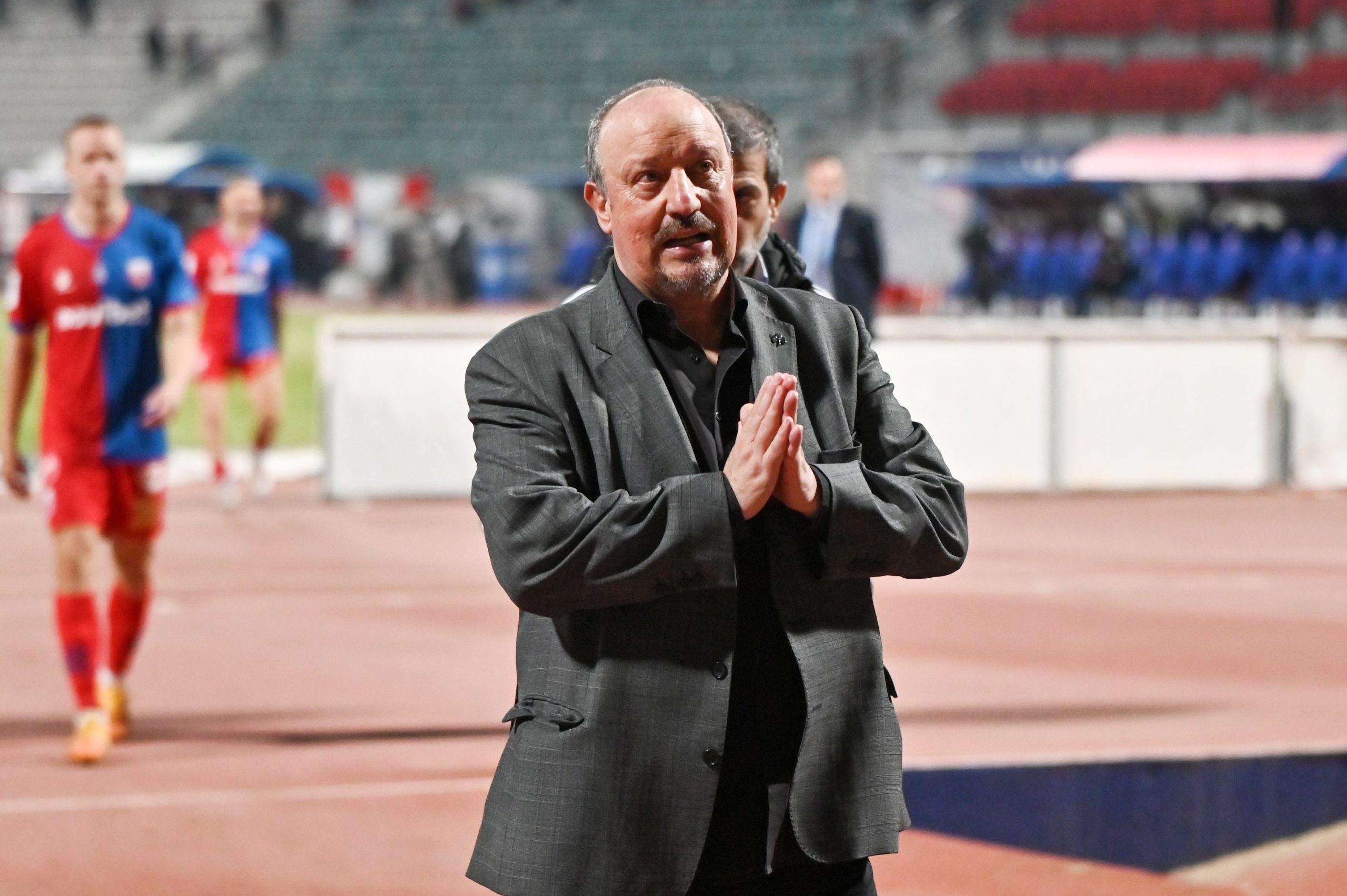 &Omicron;&iota; &pi;&rho;ώ&tau;&epsilon;&sigmaf; &delta;&eta;&lambda;ώ&sigma;&epsilon;&iota;&sigmaf; &Mu;&pi;&epsilon;&nu;ί&tau;&epsilon;&theta; &mu;&epsilon;&tau;ά &tau;&omicron; &laquo;&sigma;&tau;&rho;&alpha;&pi;ά&tau;&sigma;&omicron;&raquo; &sigma;&tau;&omicron;&nu; &Beta;ό&lambda;&omicron;: &laquo;Ό&lambda;&omicron;&iota; &kappa;ά&nu;&omicron;&upsilon;&nu; &lambda;ά&theta;&eta;, &theta;&alpha; &pi;&rho;&omicron;&sigma;&pi;&alpha;&theta;ή&sigma;&omicron;&upsilon;&mu;&epsilon; &nu;&alpha; &beta;&epsilon;&lambda;&tau;&iota;ώ&sigma;&omicron;&upsilon;&mu;&epsilon; &tau;&eta;&nu; &omicron;&mu;ά&delta;&alpha;&raquo;