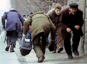 Ιταλοί «τουρίστες» πλήρωναν για να σκοτώνουν «για πλάκα» Βόσνιους αμάχους στην πολιορκία του Σαράγεβο