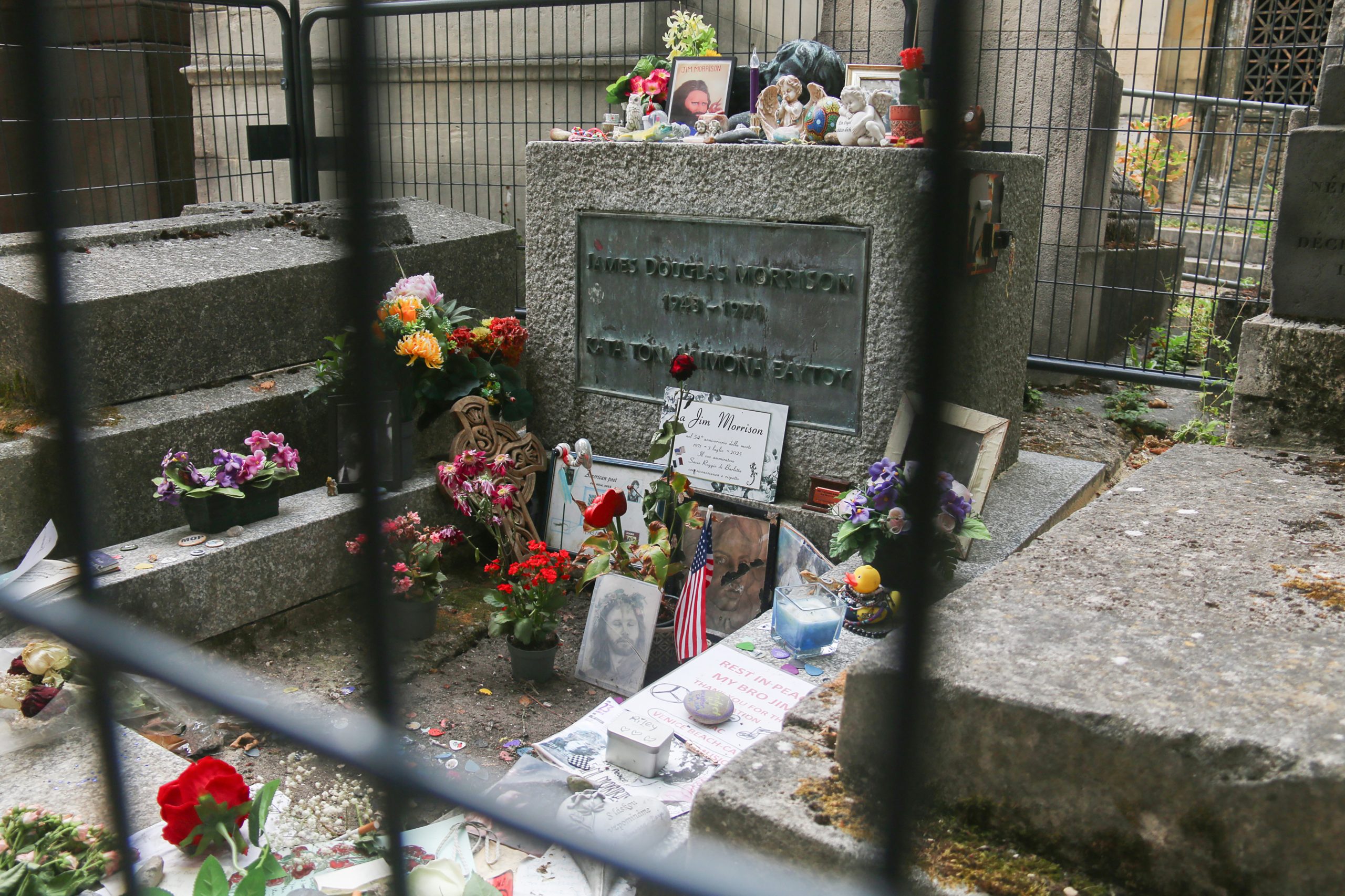 Λοταρία στο Παρίσι: Κερδίστε θέση για τάφο δίπλα στους Τζιμ Μόρισον και Όσκαρ Ουάιλντ