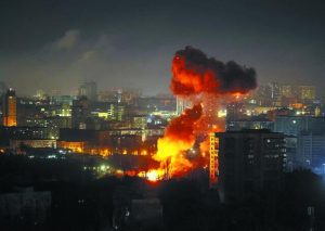 Ρωσία: Επτά τραυματίες σε επιδρομή ουκρανικών drones – Έπληξαν έπληξαν πολυκατοικία στην Τβερ