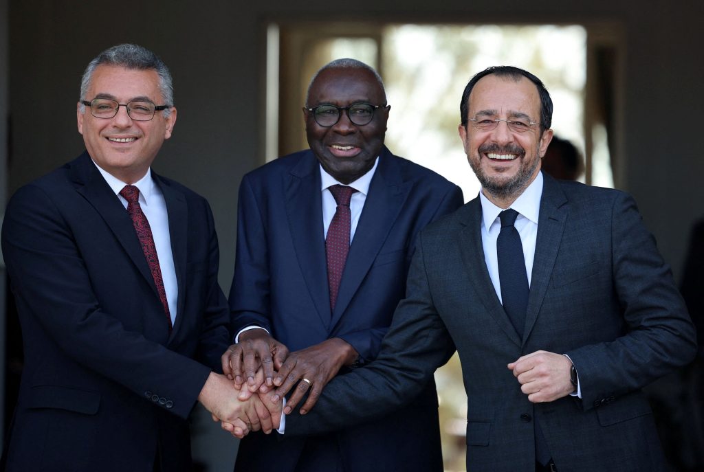 Κυπριακό: Χριστοδουλίδης και Έρχιουρμαν συμφώνησαν σε κοινή συνάντηση με την Ολγκίν