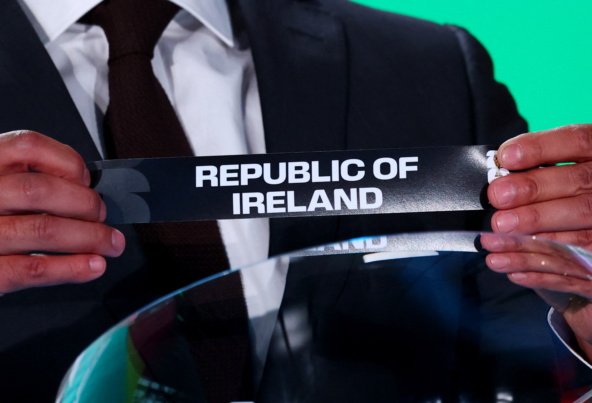 &Mu;&omicron;&upsilon;&nu;&tau;&iota;ά&lambda;: Έ&tau;&sigma;&iota; &theta;&alpha; &kappa;&rho;&iota;&theta;&omicron;ύ&nu; &tau;&alpha; &tau;&epsilon;&lambda;&epsilon;&upsilon;&tau;&alpha;ί&alpha; έ&xi;&iota; &epsilon;&iota;&sigma;&iota;&tau;ή&rho;&iota;&alpha; &gamma;&iota;&alpha; &Eta;&Pi;&Alpha;, &Mu;&epsilon;&xi;&iota;&kappa;ό &kappa;&alpha;&iota; &Kappa;&alpha;&nu;&alpha;&delta;ά