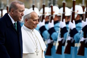 Πάπας Λέων: Από το μαυσωλείο Ατατούρκ στο Φανάρι – Συναντήθηκε και με τον Ερντογάν