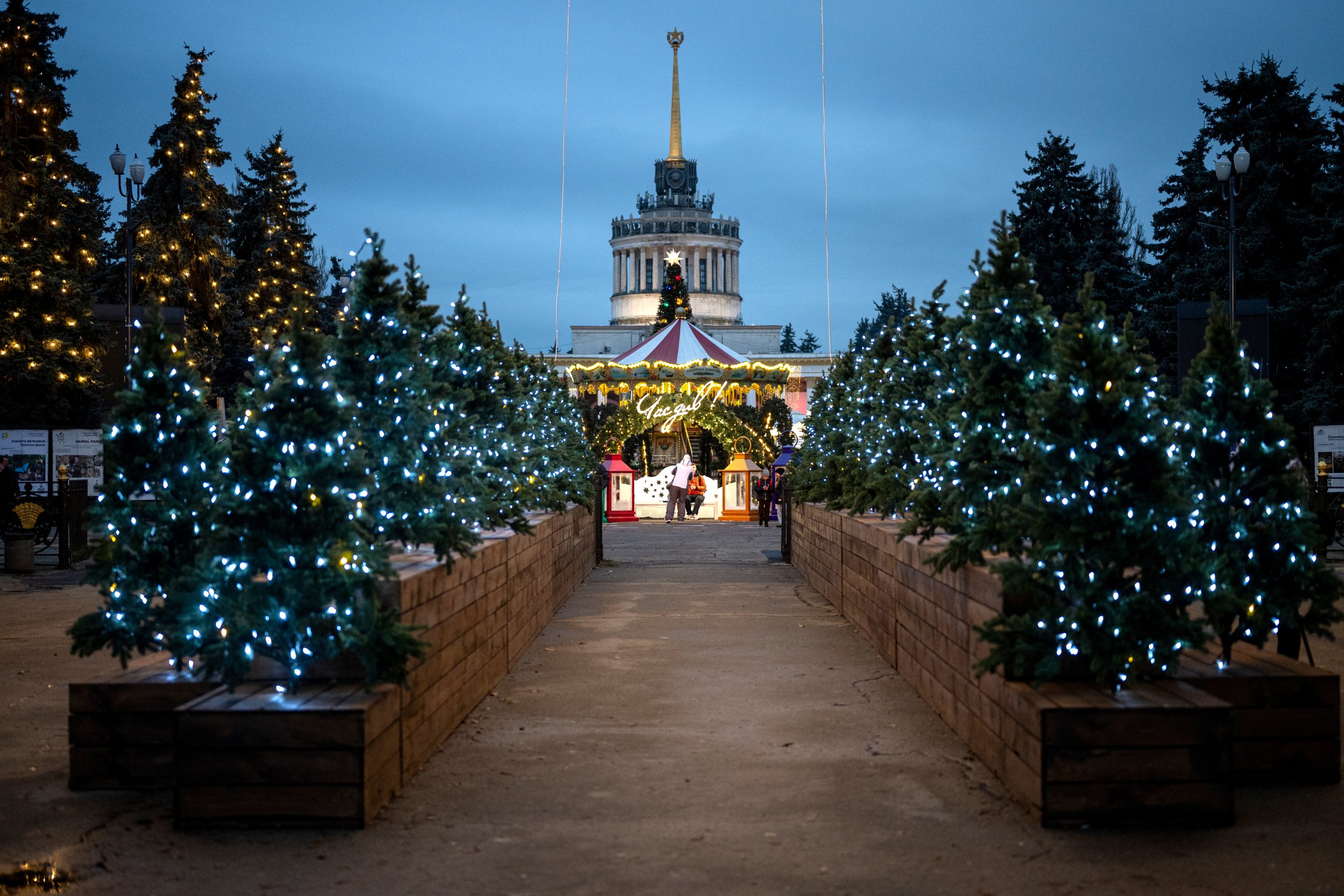 Νέα ημερομηνία για τα Χριστούγεννα στην Ουκρανία: Τι αλλάζει φέτος και γιατί