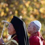 Ιστορική συμπροσευχή Πάπα και Οικουμενικού Πατριάρχη: Ανοίγει ξανά ο διάλογος για κοινό Πάσχα;