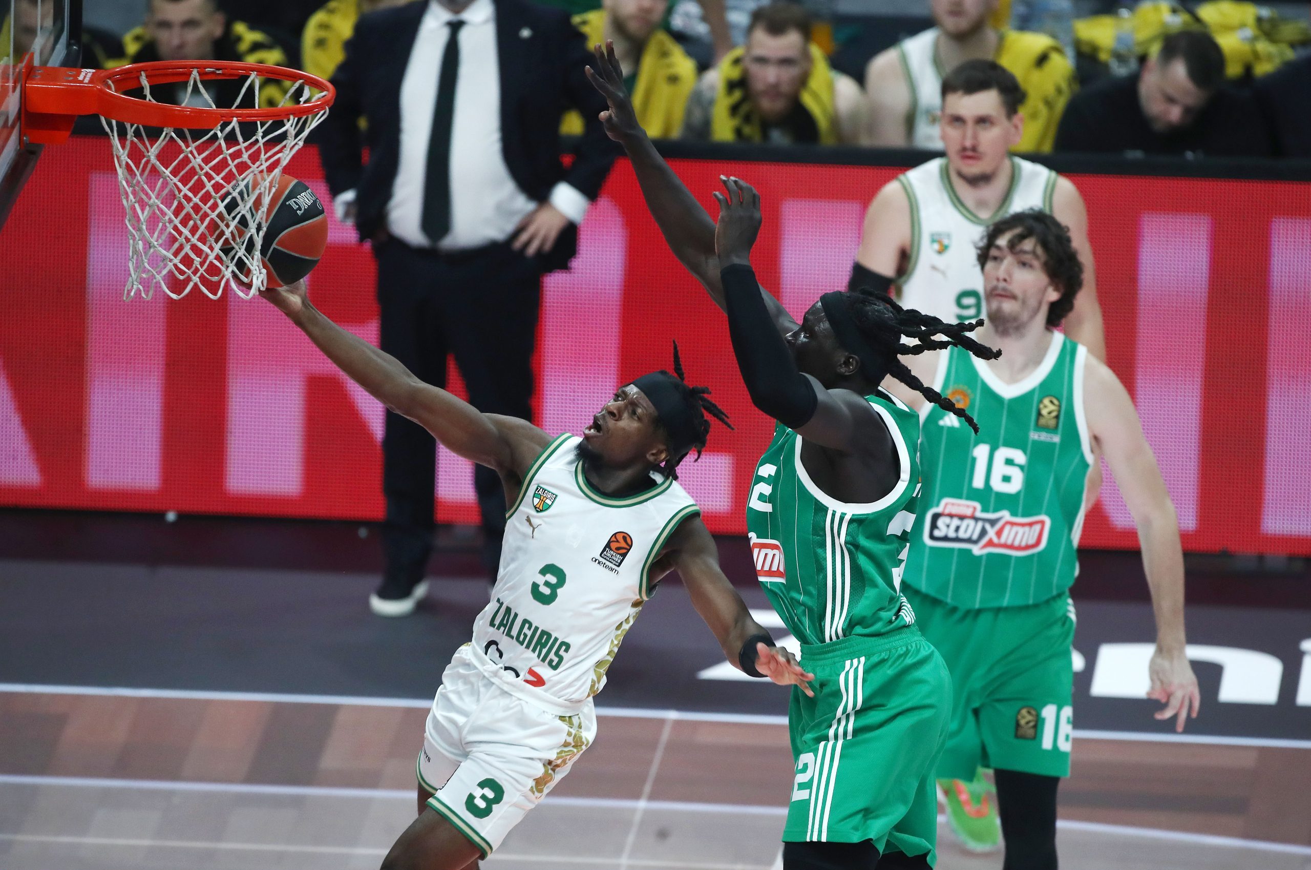 EuroLeague: &Omicron; &Sigma;&iota;&lambda;&beta;έ&nu; &Phi;&rho;&alpha;&nu;&sigma;ί&sigma;&kappa;&omicron; &epsilon;ί&nu;&alpha;&iota; &omicron; &pi;&rho;ώ&tau;&omicron;&sigmaf; MVP &tau;&eta;&sigmaf; &sigma;&epsilon;&zeta;ό&nu;