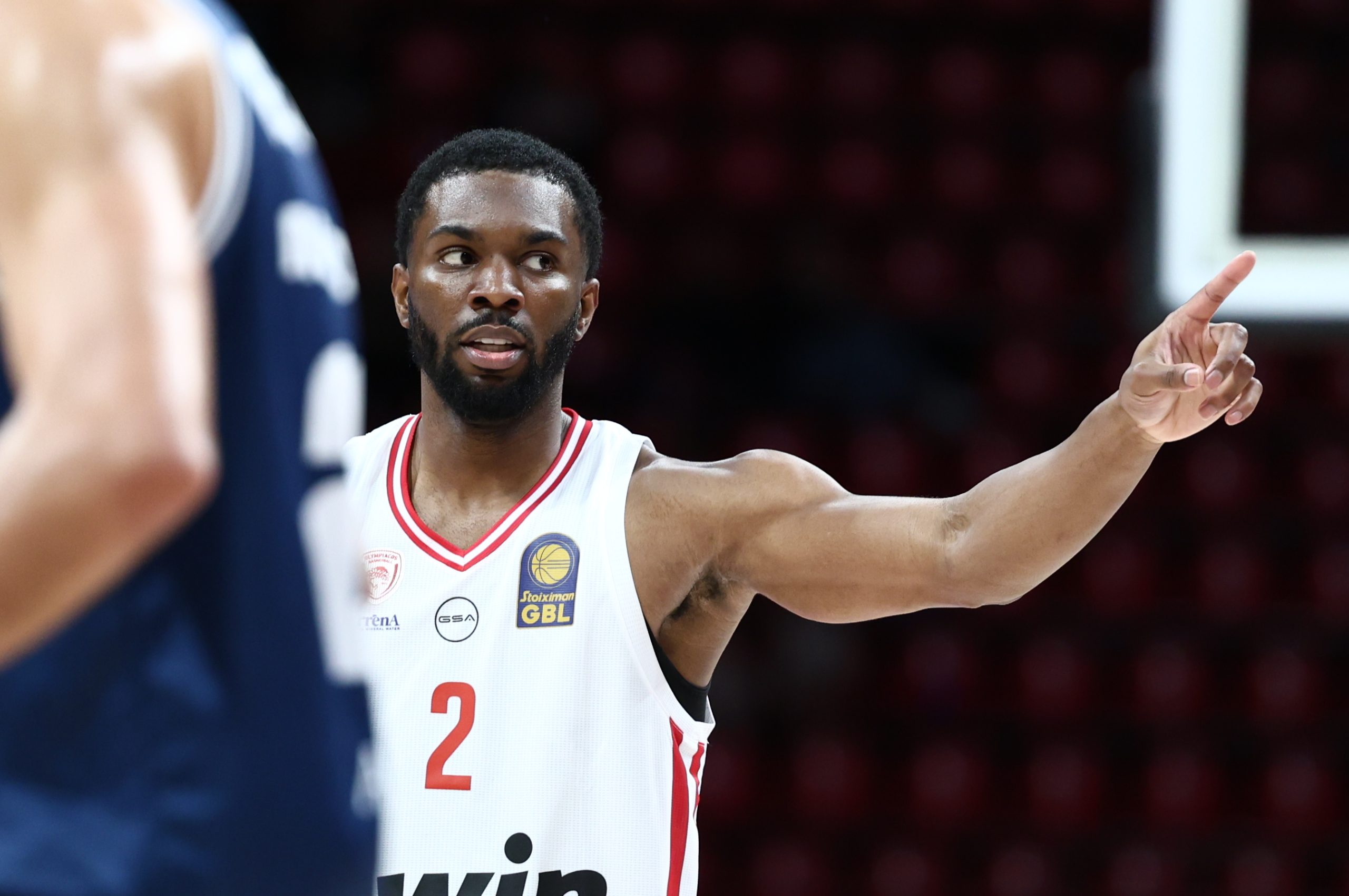 &Omicron;&lambda;&upsilon;&mu;&pi;&iota;&alpha;&kappa;ό&sigmaf; - &Kappa;&alpha;&rho;&delta;ί&tau;&sigma;&alpha; 102-82: &Epsilon;&pi;&iota;&sigma;&tau;&rho;&omicron;&phi;ή Έ&beta;&alpha;&nu;&sigmaf; &kappa;&alpha;&iota; 6/6 &sigma;&tau;&eta;&nu; GBL