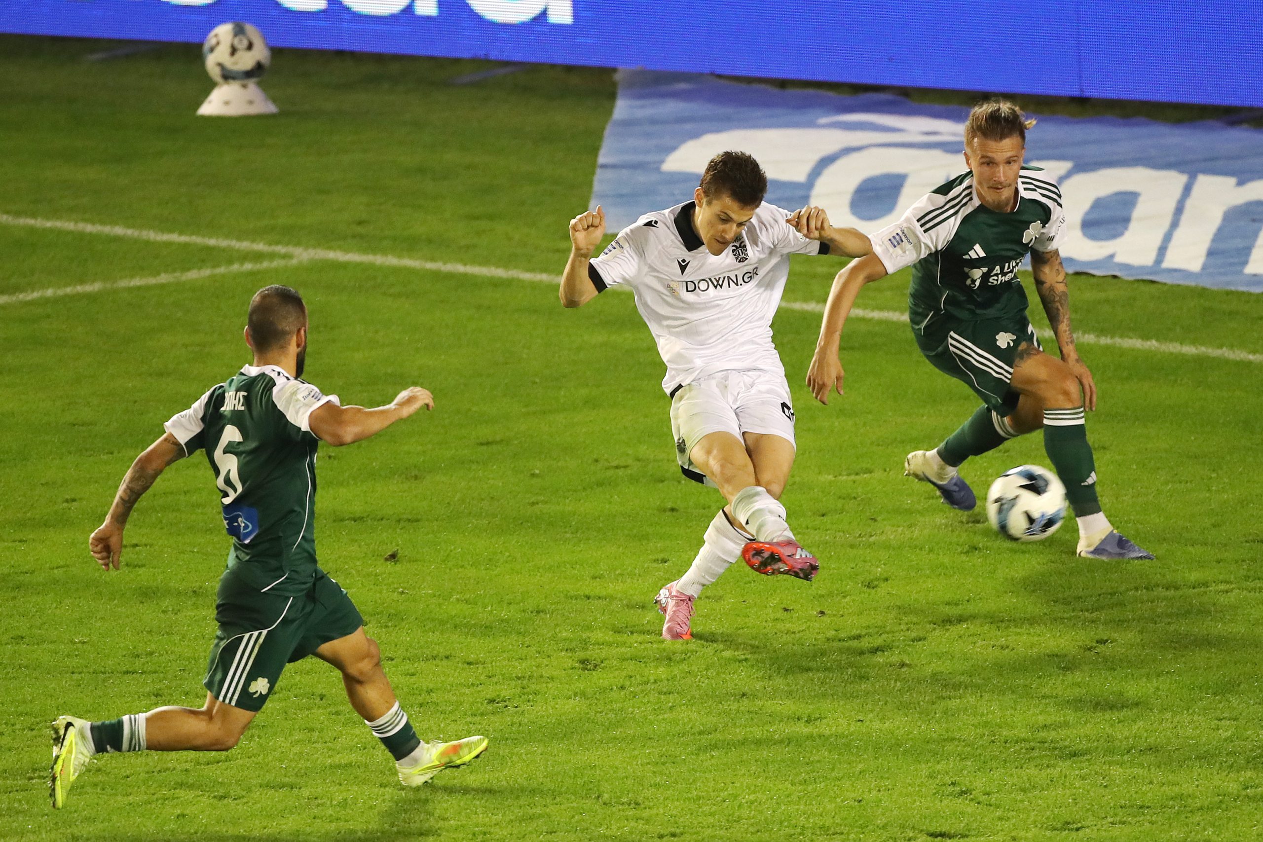 &Pi;&Alpha;&Omicron;&Kappa;: &Eta; &sigma;&epsilon;&zeta;ό&nu; &tau;&eta;&sigmaf; &kappa;&alpha;&theta;&iota;έ&rho;&omega;&sigma;&eta;&sigmaf; - &kappa;&alpha;&iota; &tau;&omega;&nu; &rho;&epsilon;&kappa;ό&rho; - &gamma;&iota;&alpha; &tau;&omicron;&nu; &Kappa;&omega;&nu;&sigma;&tau;&alpha;&nu;&tau;έ&lambda;&iota;&alpha;