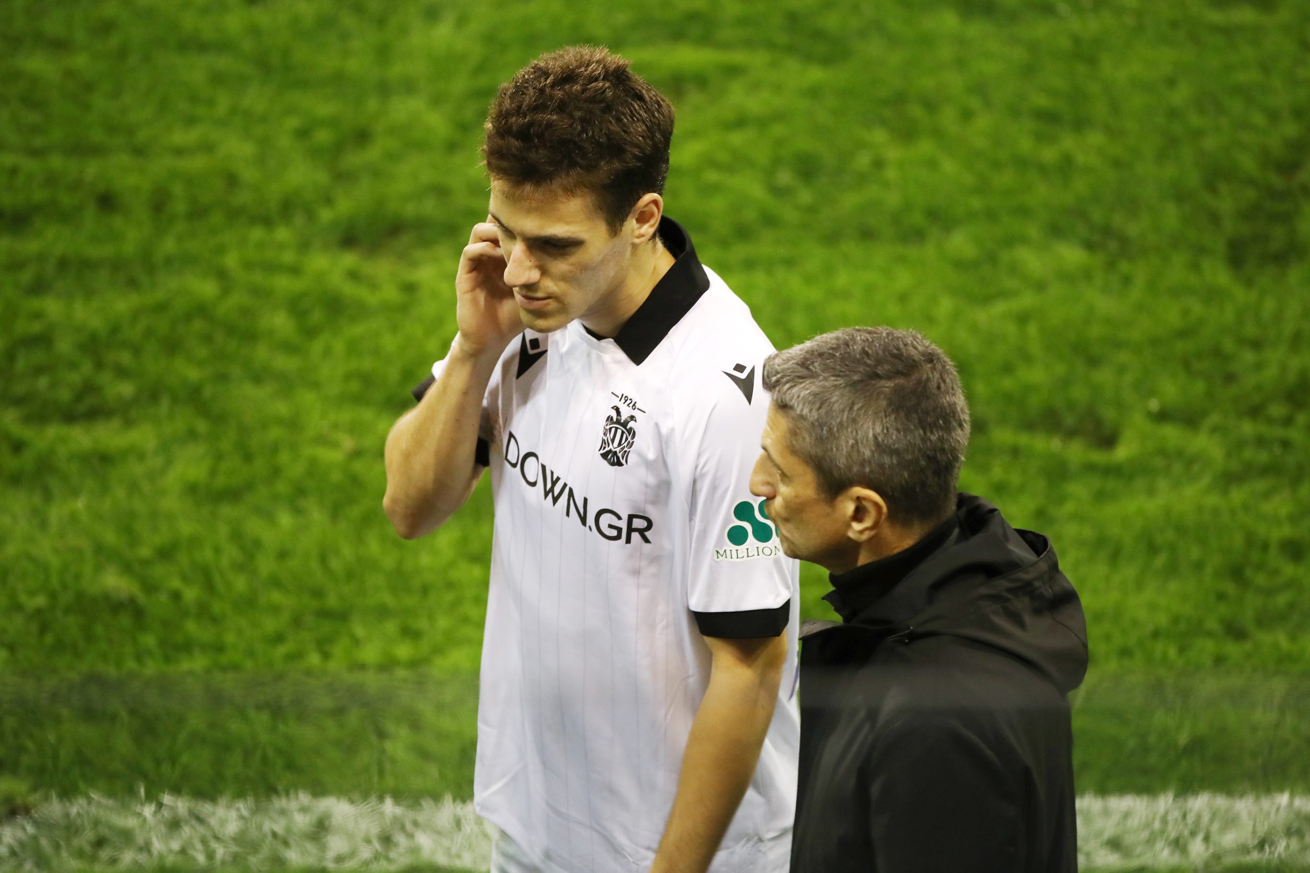 &Tau;&omicron; &kappa;&omicron;&iota;&nu;ό &chi;&alpha;&rho;&alpha;&kappa;&tau;&eta;&rho;&iota;&sigma;&tau;&iota;&kappa;ό &tau;&eta;&sigmaf; &Mu;&pi;ά&gamma;&epsilon;&rho;&nu; &Mu;&omicron;&nu;ά&chi;&omicron;&upsilon;, &tau;&omicron;&upsilon; &Chi;&rho;ή&sigma;&tau;&omicron;&upsilon; &Zeta;&alpha;&phi;&epsilon;ί&rho;&eta; &kappa;&alpha;&iota; &tau;&omicron;&upsilon; &Pi;&Alpha;&Omicron;&Kappa; &mu;έ&chi;&rho;&iota;... &chi;&theta;&epsilon;&sigmaf;