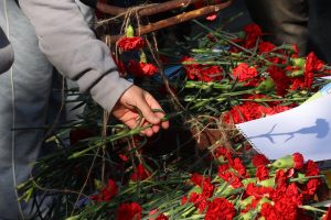 Πολυτεχνείο: Συνεχίζονται οι εκδηλώσεις τιμής και μνήμης, τη Δευτέρα η μεγάλη πορεία – Ποιοι δρόμοι είναι κλειστοί