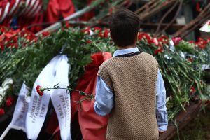 Πολυτεχνείο: Κορυφώνονται οι εκδηλώσεις μνήμης με την πορεία στην αμερικανική πρεσβεία – Δρακόντεια μέτρα από την ΕΛΑΣ