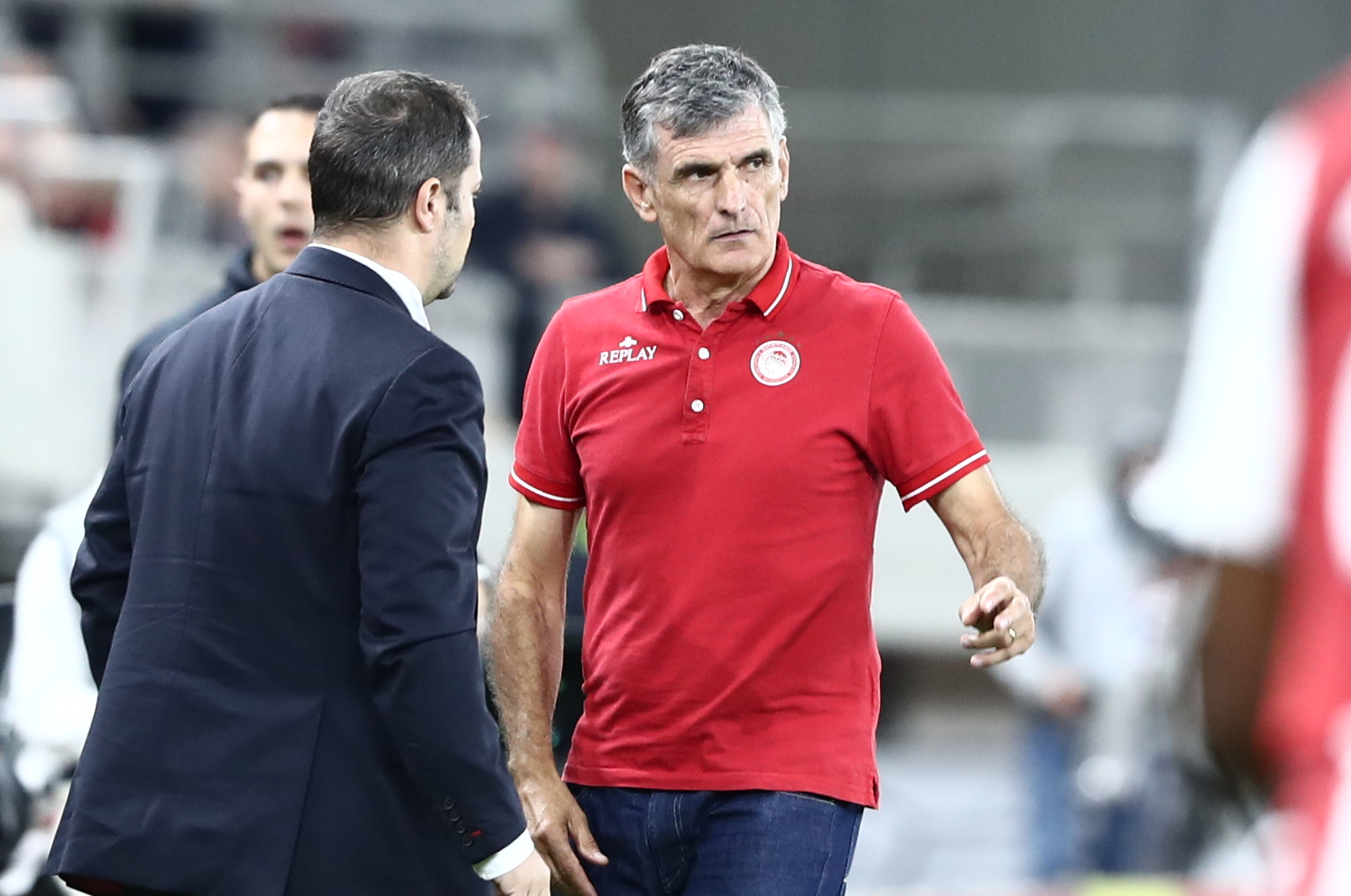 &Chi;&omicron;&sigma;έ &Lambda;&omicron;&upsilon;ί&sigmaf; &Mu;&epsilon;&nu;&tau;&iota;&lambda;ί&mu;&pi;&alpha;&rho;: &laquo;&Nu;&alpha; &sigma;&upsilon;&gamma;&kappa;&epsilon;&nu;&tau;&rho;&omega;&nu;ό&mu;&alpha;&sigma;&tau;&epsilon; &pi;&epsilon;&rho;&iota;&sigma;&sigma;ό&tau;&epsilon;&rho;&omicron; &sigma;&tau;&eta;&nu; &epsilon;&iota;&kappa;ό&nu;&alpha; &tau;&eta;&sigmaf; &omicron;&mu;ά&delta;&alpha;&sigmaf;&raquo;