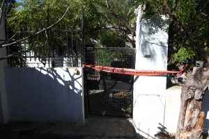 Νέα Πέραμος: Θρίλερ στο σπίτι ερείπιο του Λουτρόπυργου – Έρευνες για τα αίτια της οικογενειακής τραγωδίας