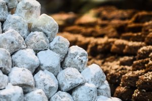 Γλυκά Χριστούγεννα… αλλά όχι για το πορτοφόλι: Οι τιμές για μελομακάρονα, κουραμπιέδες και βασιλόπιτα