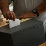 Έρχονται εκλογές; Το επικρατέστερο σενάριο για τη διεξαγωγή τους