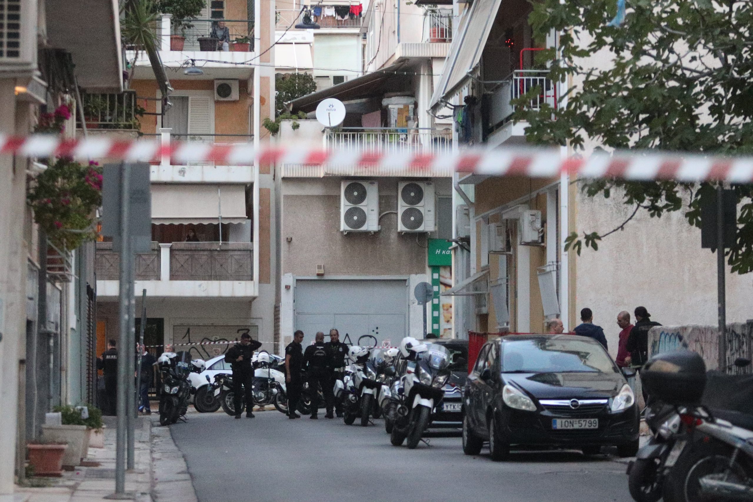 Ά&gamma;&iota;&omicron;&sigmaf; &Pi;&alpha;&nu;&tau;&epsilon;&lambda;&epsilon;ή&mu;&omicron;&nu;&alpha;&sigmaf;: &Epsilon;&xi;&iota;&chi;&nu;&iota;ά&sigma;&tau;&eta;&kappa;&epsilon; &eta; &alpha;&nu;&theta;&rho;&omega;&pi;&omicron;&kappa;&tau;&omicron;&nu;ί&alpha; &tau;&omicron;&upsilon; 31&chi;&rho;&omicron;&nu;&omicron;&upsilon; &mu;&epsilon; &alpha;&iota;&chi;&mu;&eta;&rho;ό &alpha;&nu;&tau;&iota;&kappa;&epsilon;ί&mu;&epsilon;&nu;&omicron; &ndash; &Sigma;&upsilon;&nu;&epsilon;&lambda;ή&phi;&theta;&eta;&sigma;&alpha;&nu; &delta;ύ&omicron; ά&tau;&omicron;&mu;&alpha;