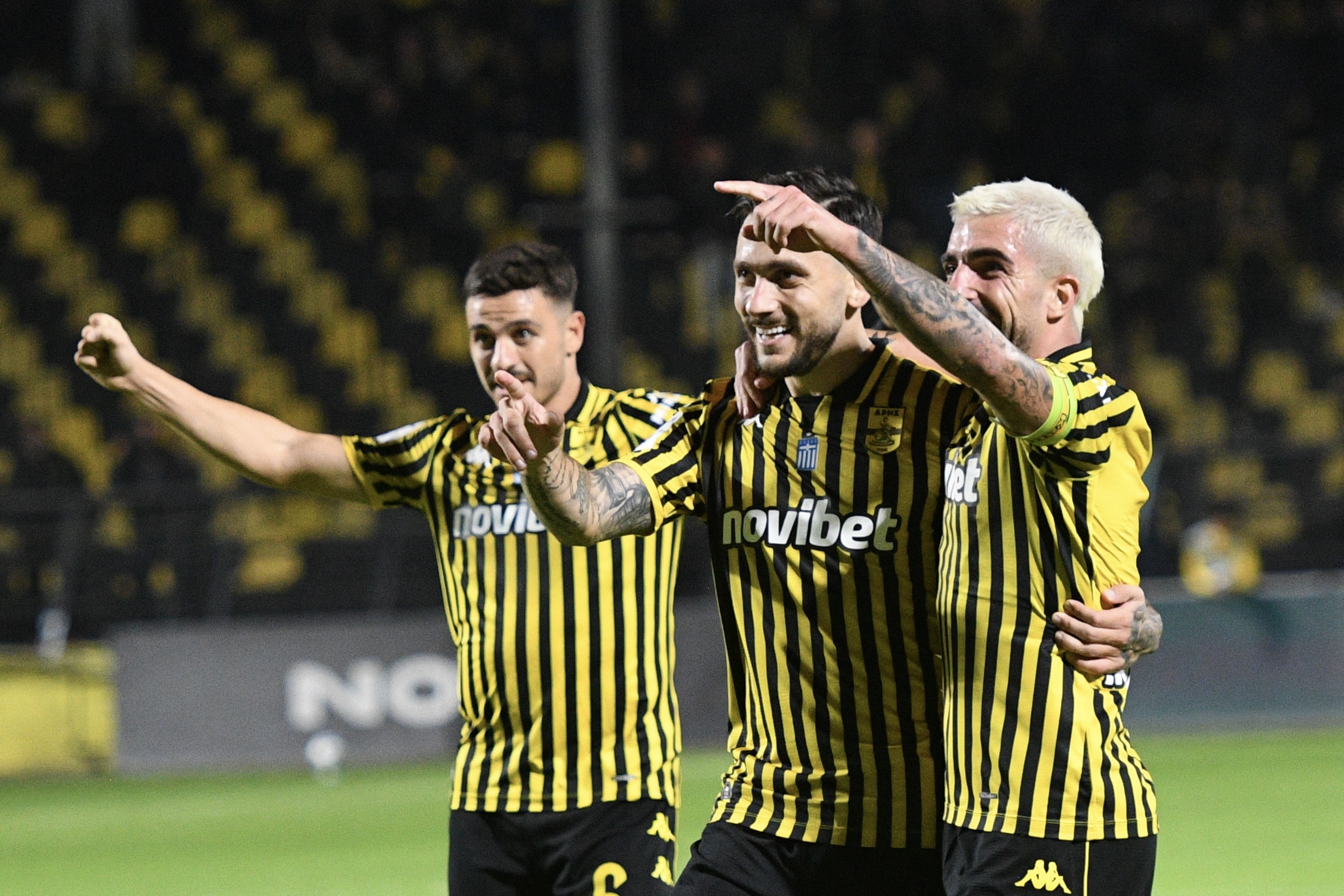 &Pi;ά&lambda;&iota; &epsilon;&kappa;&tau;ό&sigmaf; &omicron; &Delta;ώ&nu;&eta;&sigmaf;, &mu;έ&rho;&omicron;&sigmaf; &tau;&omicron;&upsilon; &pi;&rho;&omicron;&gamma;&rho;ά&mu;&mu;&alpha;&tau;&omicron;&sigmaf; &omicron; &Mu;&epsilon;&nu;&tau;ί&lambda;