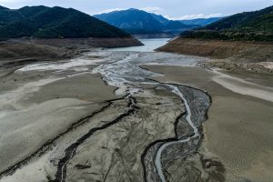 Μόρνος: Σε μόλις δεκαπέντε ημέρες χάθηκε επιπλέον τμήμα της λίμνης – Τι δείχνουν οι μετρήσεις