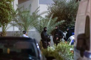 Βορίζια: Στα χέρια των Αρχών βίντεο που «καίει» τον 43χρονο γαμπρό του Φανούρη Καργάκη – Πυροβολεί την ώρα του μακελειού