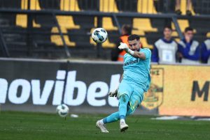 «Άγιος» Σωκράτης… και Άρης σε κρίση