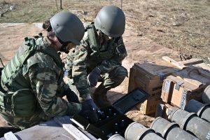 Ρόδος: Έκρηξη σε πεδίο βολής – Ένας 19χρονος νεκρός, μάχη για τη ζωή στρατιωτικού που ακρωτηριάστηκε