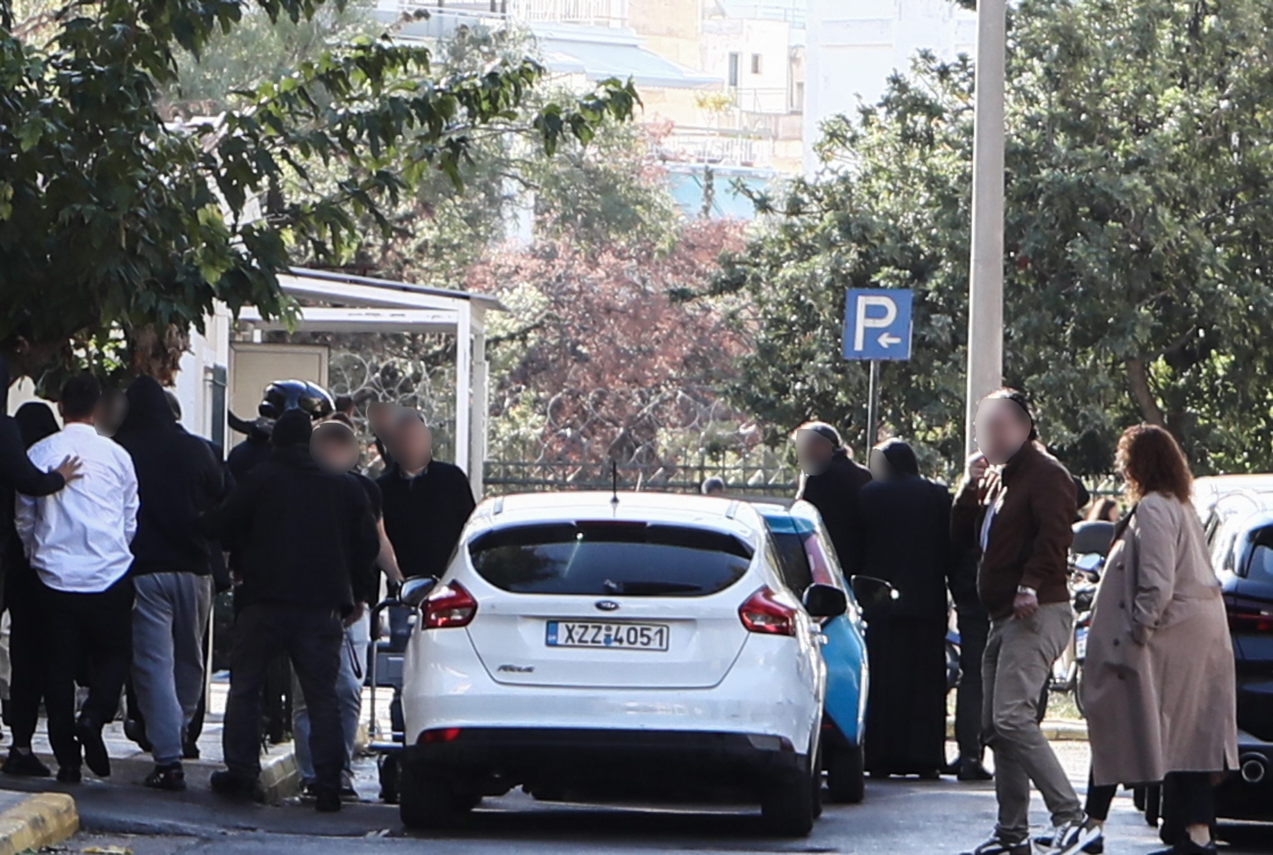 &Sigma;&tau;&eta; &phi;&upsilon;&lambda;&alpha;&kappa;ή &tau;έ&sigma;&sigma;&epsilon;&rho;&alpha; &mu;έ&lambda;&eta; &tau;&omicron;&upsilon; &kappa;&upsilon;&kappa;&lambda;ώ&mu;&alpha;&tau;&omicron;&sigmaf; &delta;&iota;&alpha;&kappa;ί&nu;&eta;&sigma;&eta;&sigmaf; &nu;&alpha;&rho;&kappa;&omega;&tau;&iota;&kappa;ώ&nu; &pi;&omicron;&upsilon; &sigma;&upsilon;&mu;&mu;&epsilon;&tau;&epsilon;ί&chi;&epsilon; &omicron; &rho;&alpha;&sigma;&omicron;&phi;ό&rho;&omicron;&sigmaf; YouTuber