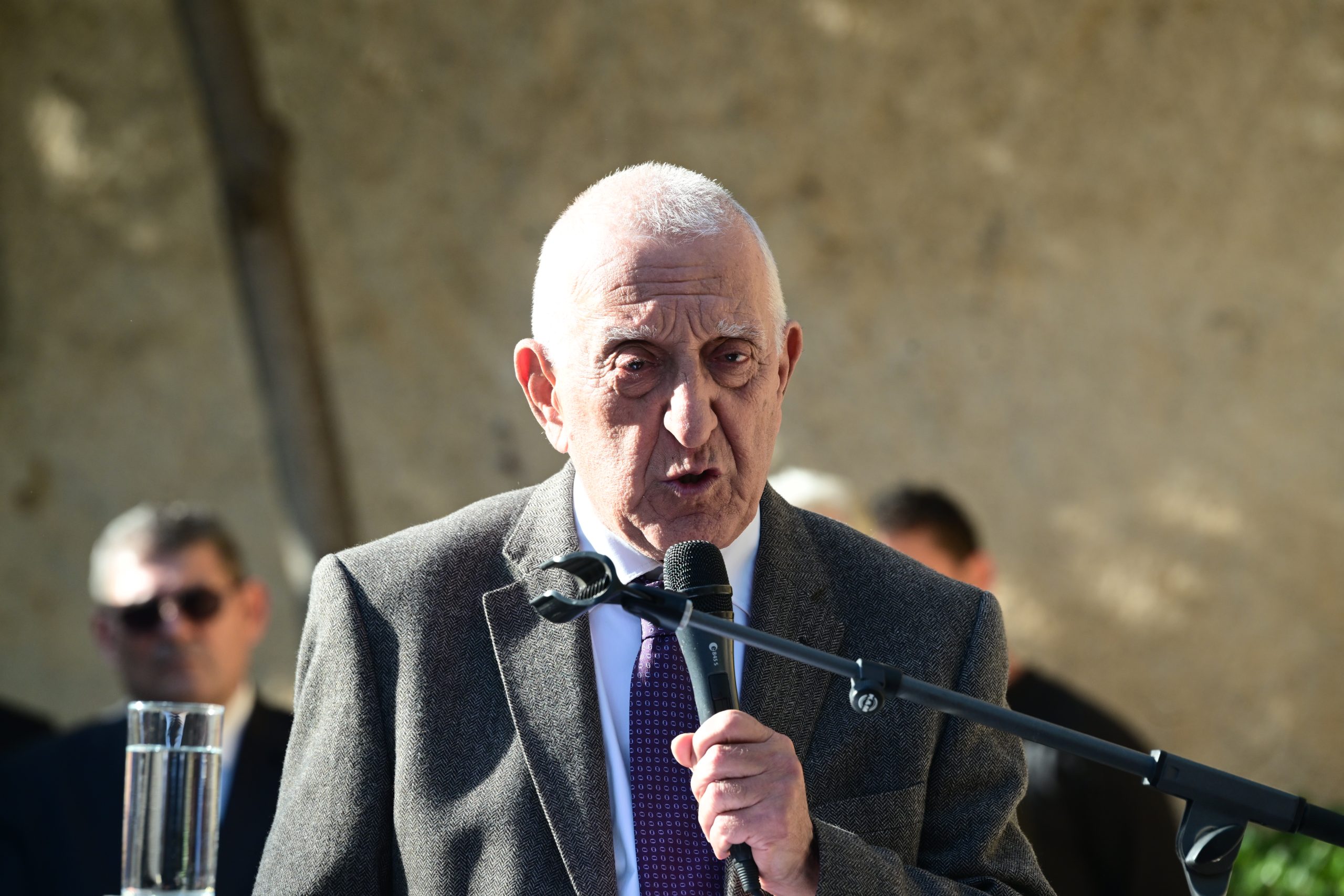 Επικήδειος Κακλαμάνη για Αλέκο Φλαμπουράρη: Θα μου λείψουν οι καυγάδες μας για ΑΕΚ – Ολυμπιακό