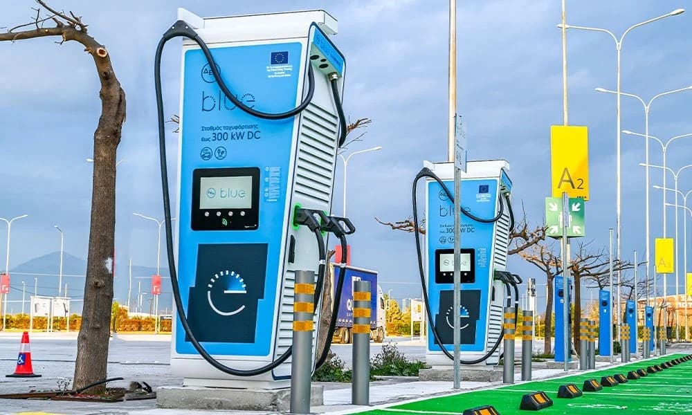 ΔΕΗ blue: Τα 54 σημεία φόρτισης στα μεγαλύτερα χιονοδρομικά κέντρα της Ελλάδας