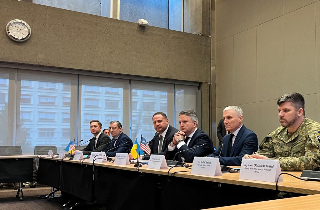 Διπλωματικός πυρετός στην Γενεύη: Κίεβο, Ουάσιγκτον και Ευρώπη αναζητούν κοινό έδαφος για συμφωνία