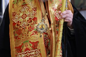 Νέα καταγγελία για ψευτοϊερέα: Υποσχέθηκε «θεραπεία» από τον καρκίνο