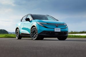 Στην  Ελλάδα τα ηλεκτρικά (BEV) μοντέλα και τα  plug-in υβριδικά (PHEV) άγγιξαν σε μερίδιο το 12,56%