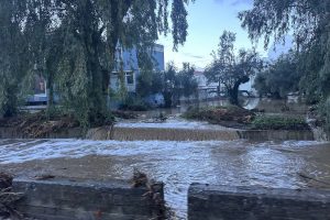 Η κακοκαιρία «έπνιξε» την Μυτιλήνη: Έπεσε νερό «τεσσάρων Νοεμβρίων» μέσα σε λίγες ώρες