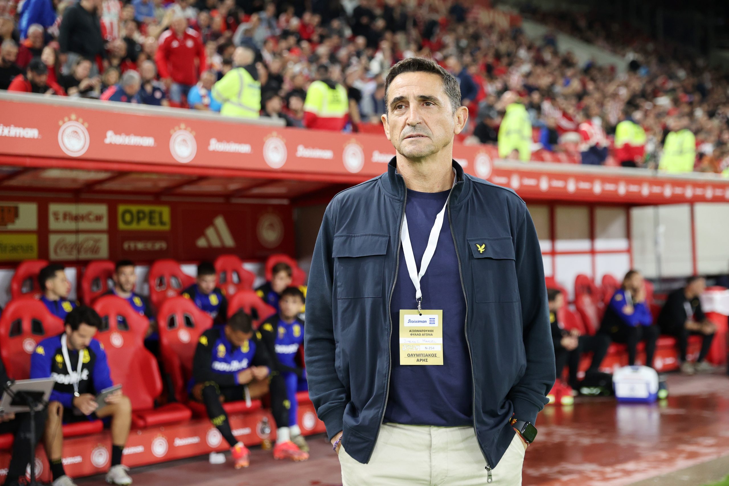 &Chi;&iota;&mu;έ&nu;&epsilon;&theta;: &laquo;&Alpha;&xi;ί&zeta;&alpha;&mu;&epsilon; έ&nu;&alpha; &kappa;&alpha;&lambda;ύ&tau;&epsilon;&rho;&omicron; &alpha;&pi;&omicron;&tau;έ&lambda;&epsilon;&sigma;&mu;&alpha;&raquo;