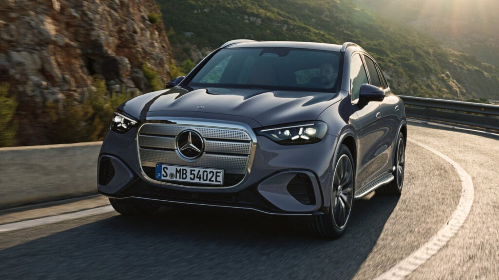 Mercedes-Benz: Η νέα GLC μπαίνει στην πρίζα