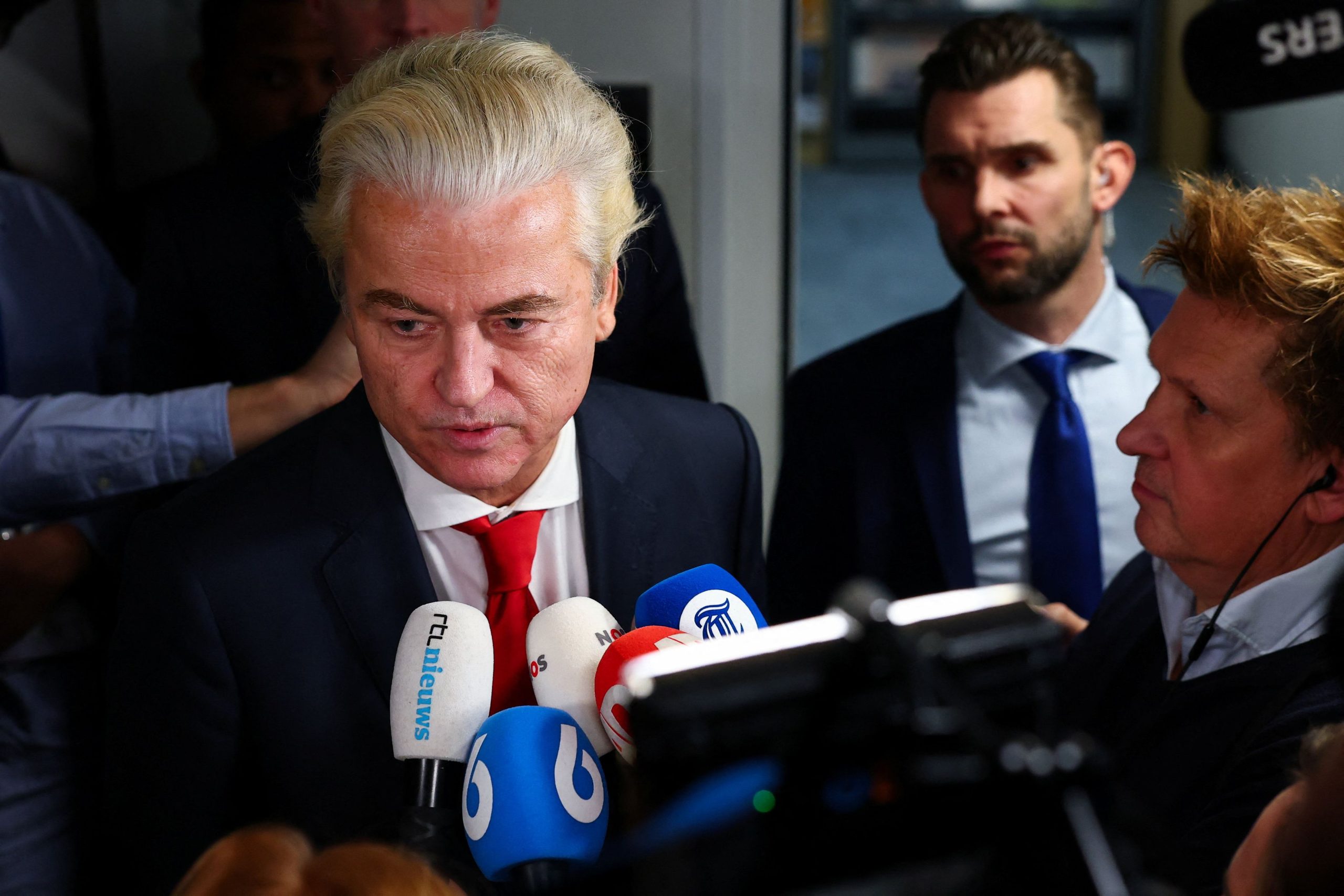 Ολλανδία: Ηττα για τον Βίλντερς, ανακούφιση για την ΕΕ Ολλανδία: Ηττα για τον Βίλντερς, ανακούφιση για την ΕΕ